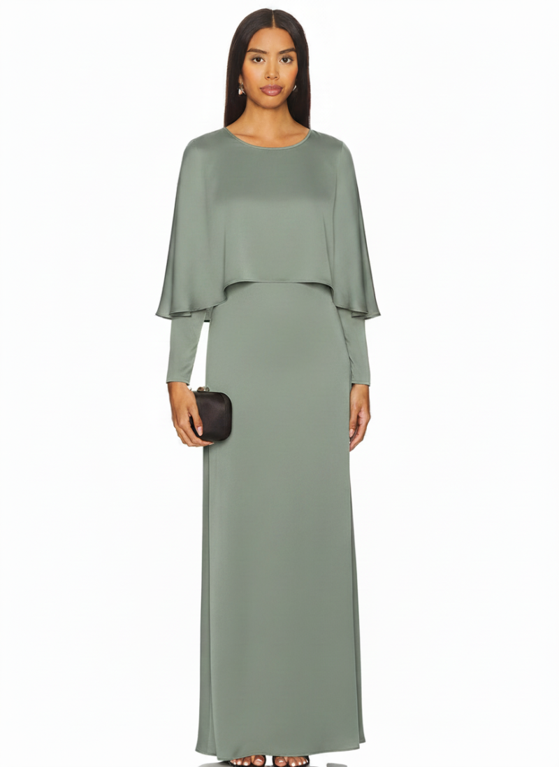 elegant-flowy-maxi-dress-angle-2-1 Model wearing an elegant flowy maxi dress in a light, soft fabric, perfect for comfort and style.