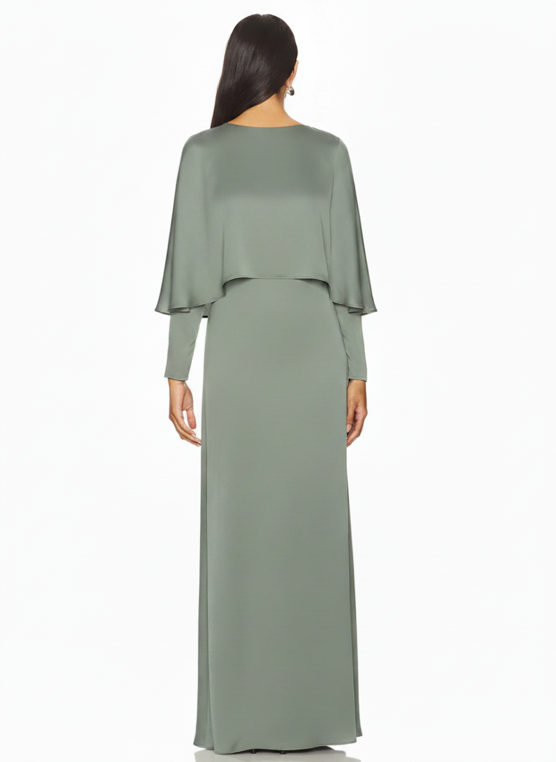 elegant-flowy-maxi-dress-angle-3-1 Model wearing an elegant flowy maxi dress in a light, soft fabric, perfect for comfort and style.